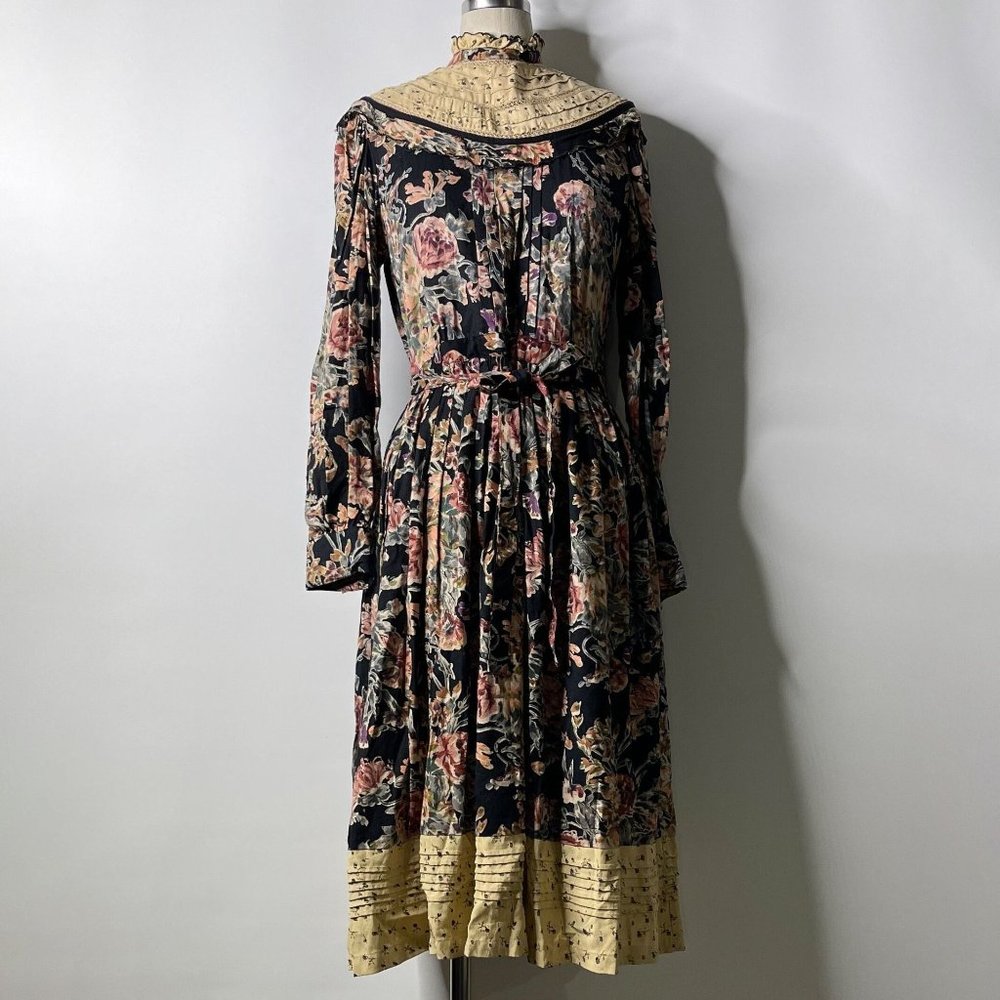 Vintage 1970's Madiza Floral Lace Collar Peasant Dress Womens size Medium